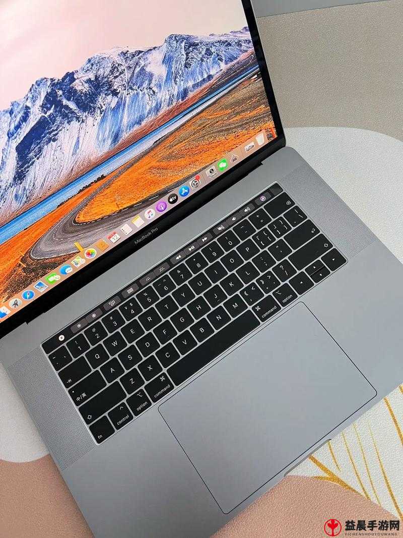 18 岁的 MacBook Pro 高清呈现