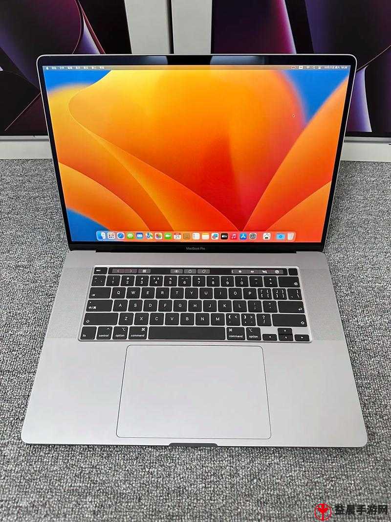 1819 岁 MacBookPro 的外观设计之美